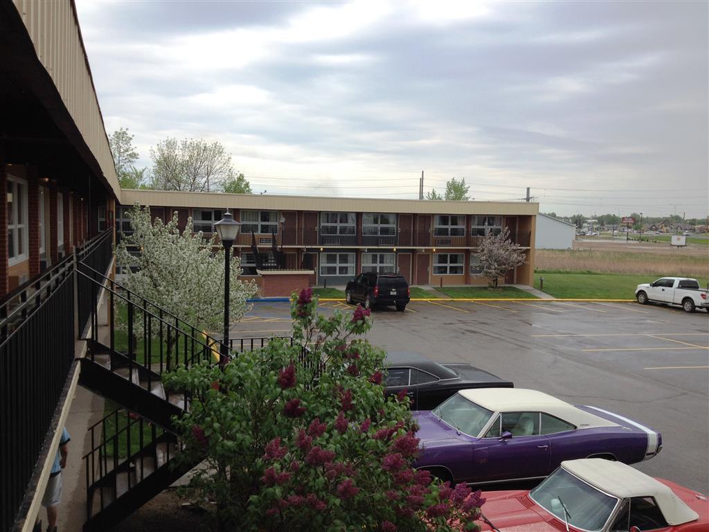 Devils Lake Inn By Oyo Near Devils Lake Regional Airport Exterior photo