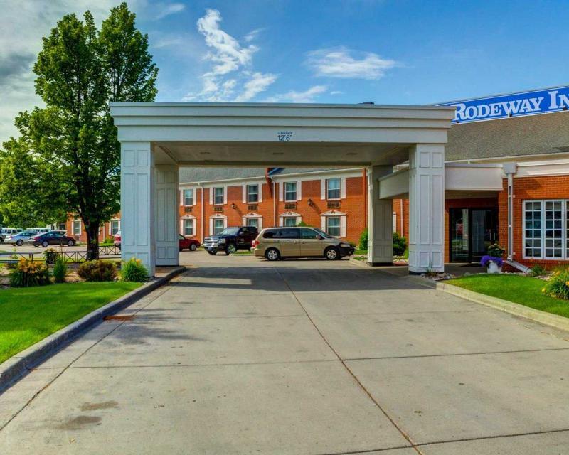 Devils Lake Inn By Oyo Near Devils Lake Regional Airport Exterior photo